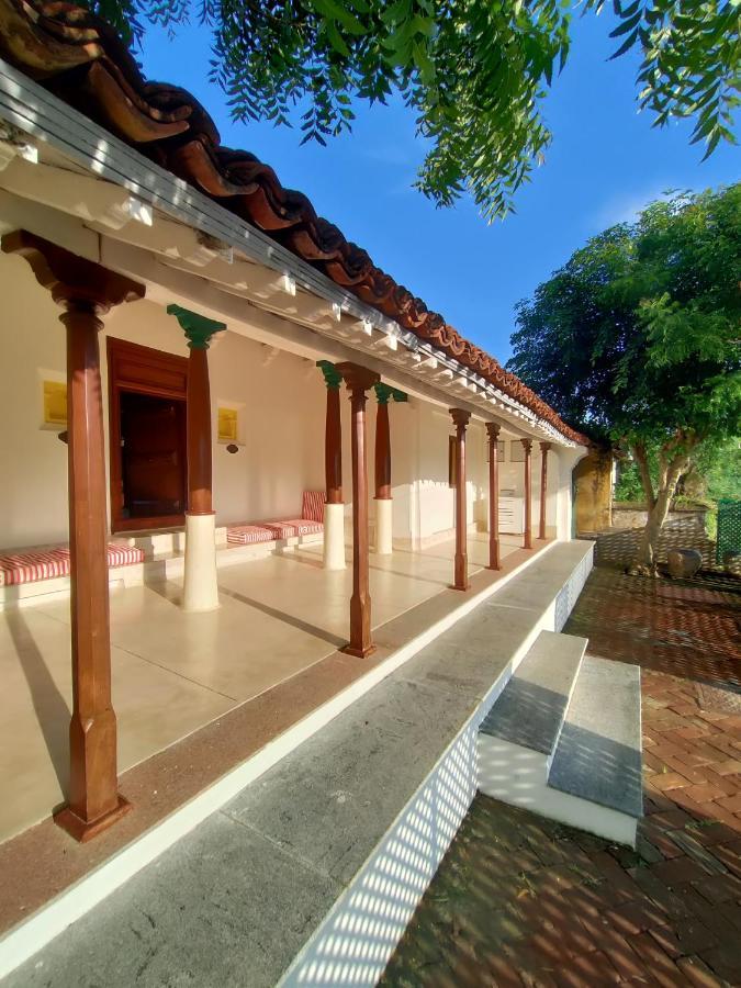 Mangala Heritage By Luxunlock Private Villas Tirukkannapuram エクステリア 写真