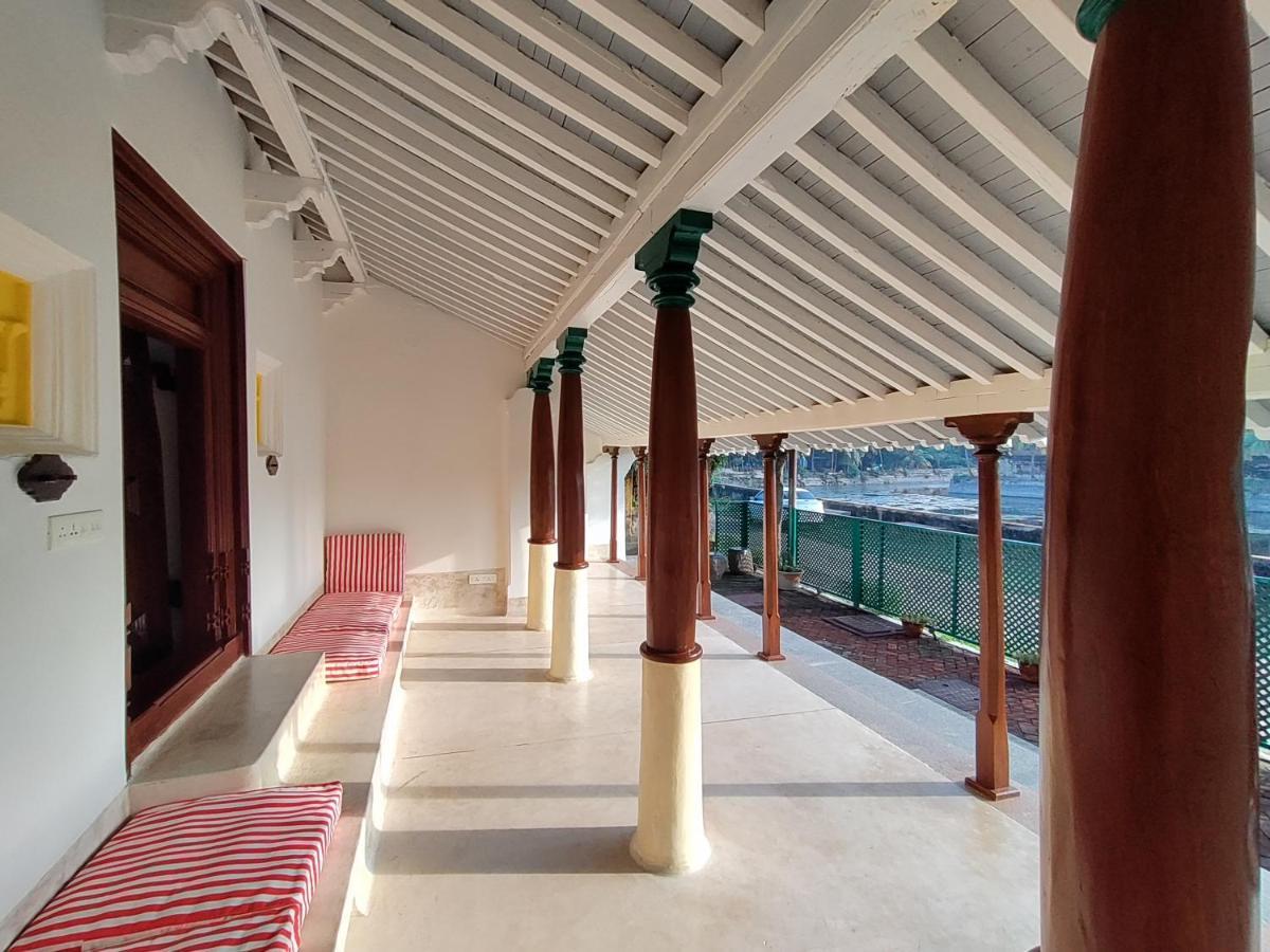 Mangala Heritage By Luxunlock Private Villas Tirukkannapuram エクステリア 写真